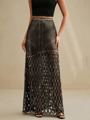 Saia Bordada com Folha de Ouro de Crochê